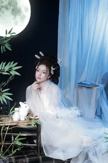 MẪU 1 · Cổ trang, Trung thu